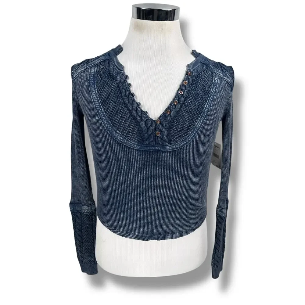 Free People Twisted Cable Cuff Top Women’s XS‎ Indigo Blue Pullover Knit NWT New